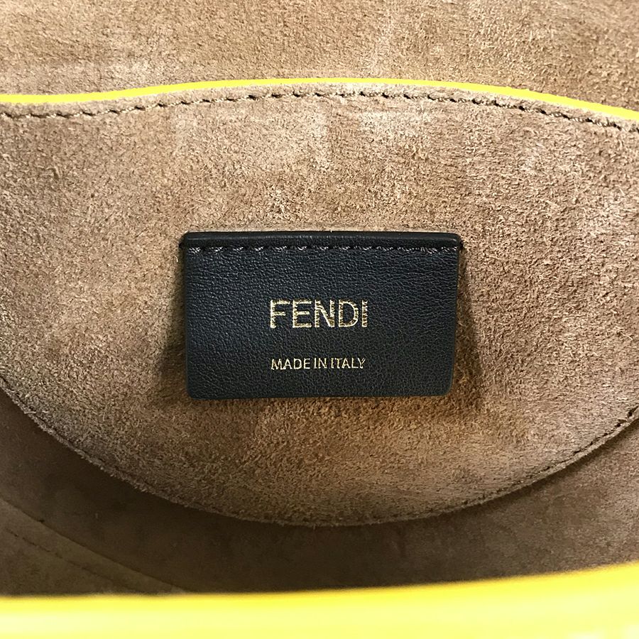 フェンディ ショルダーバッグ