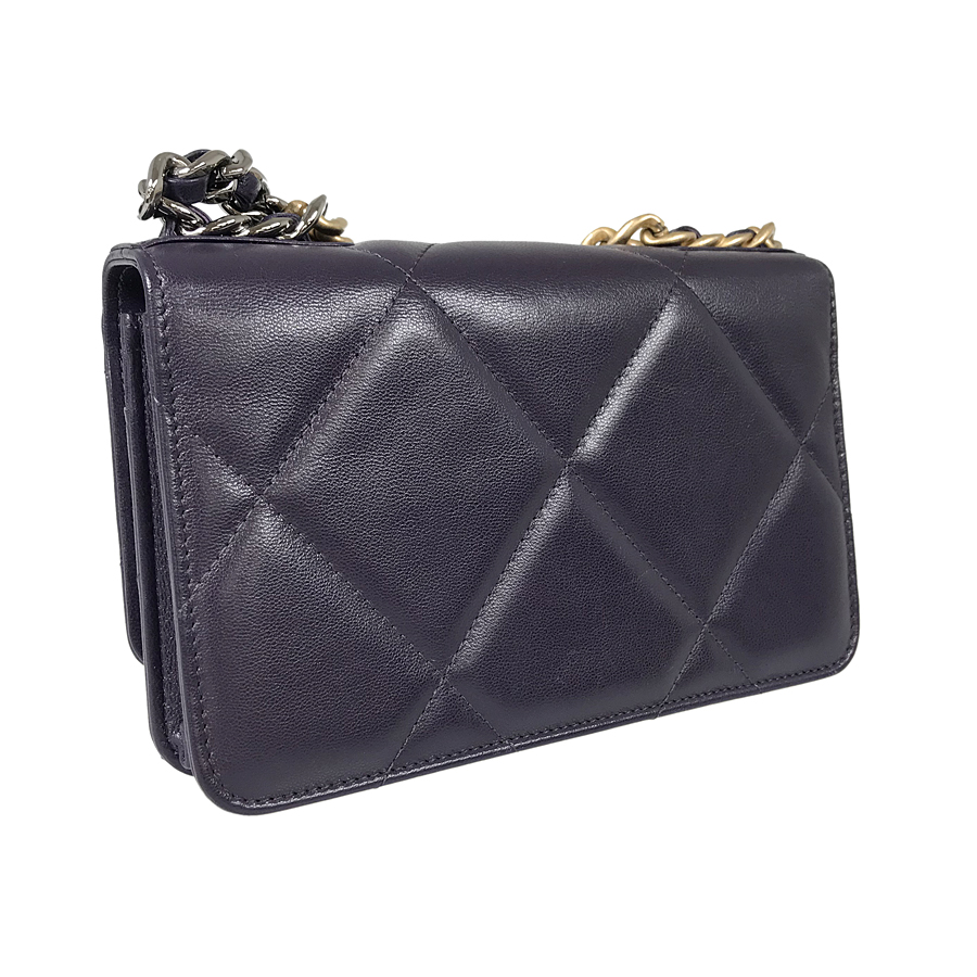 シャネル ショルダーバッグ