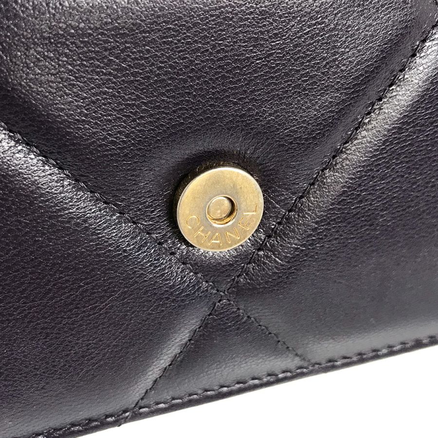 シャネル ショルダーバッグ