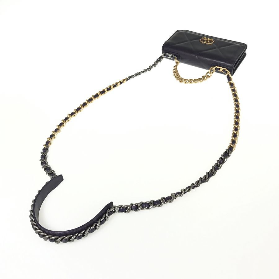 シャネル ショルダーバッグ