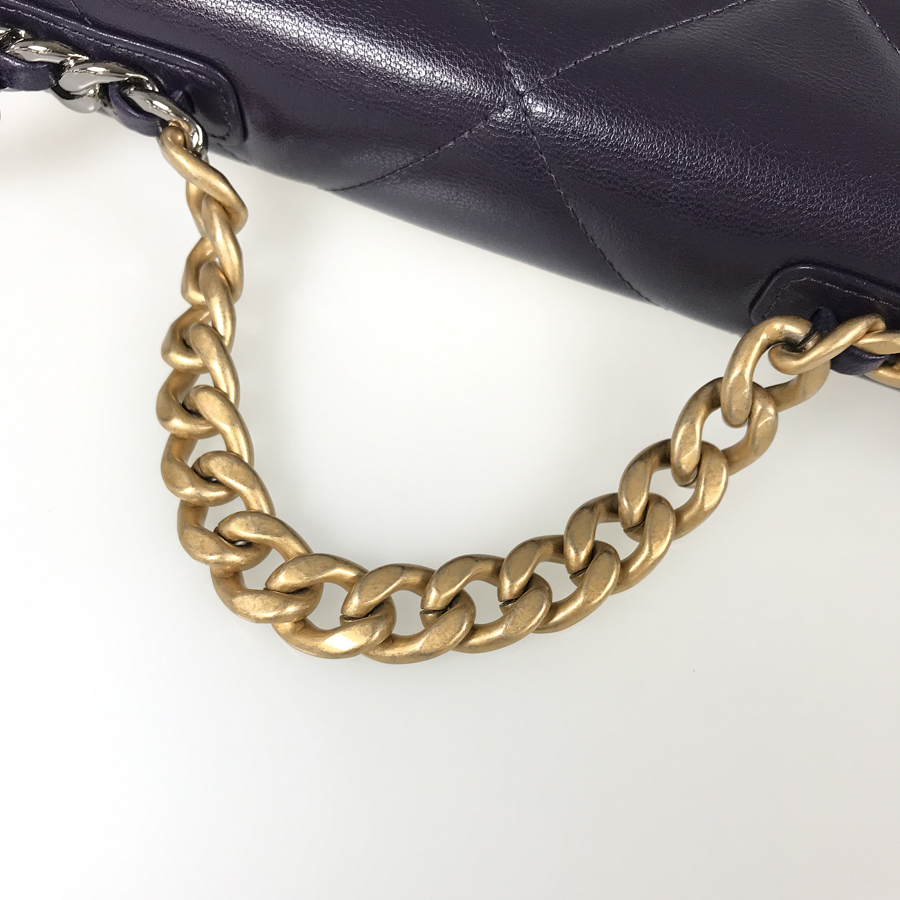 シャネル ショルダーバッグ