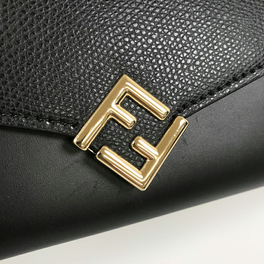 フェンディ ウォレットバッグ