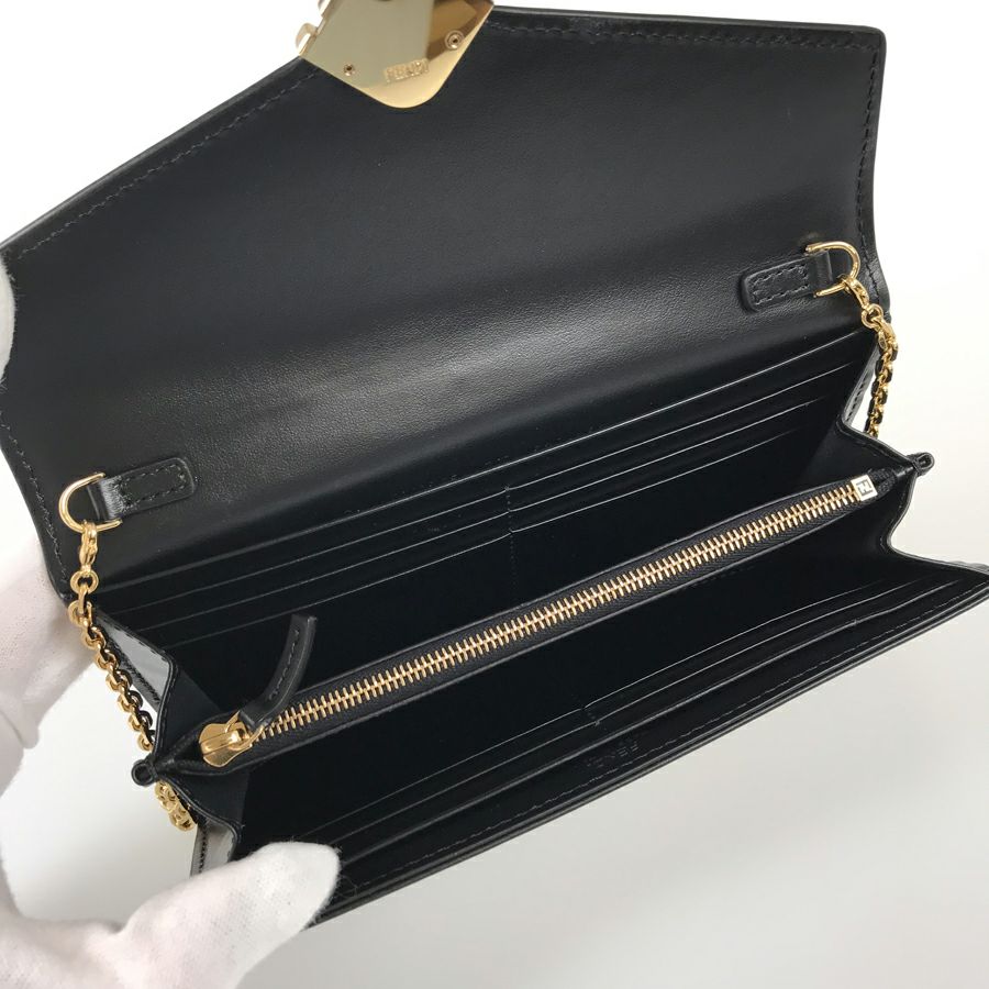 フェンディ ウォレットバッグ