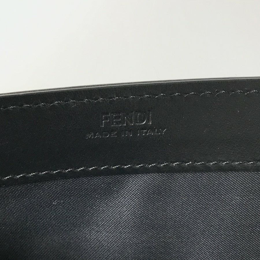 フェンディ ウォレットバッグ