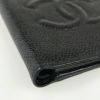 シャネル 二つ折り財布