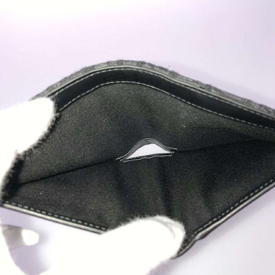 ディオール 二つ折り財布