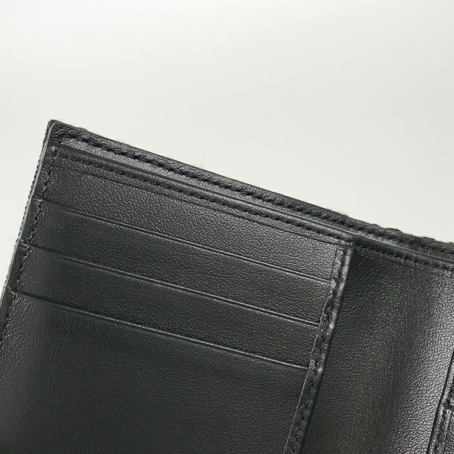 ディオール 二つ折り財布