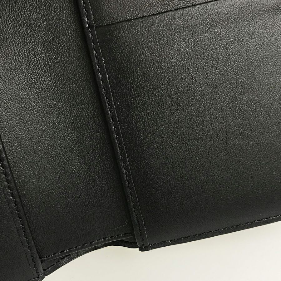 ディオール 二つ折り財布