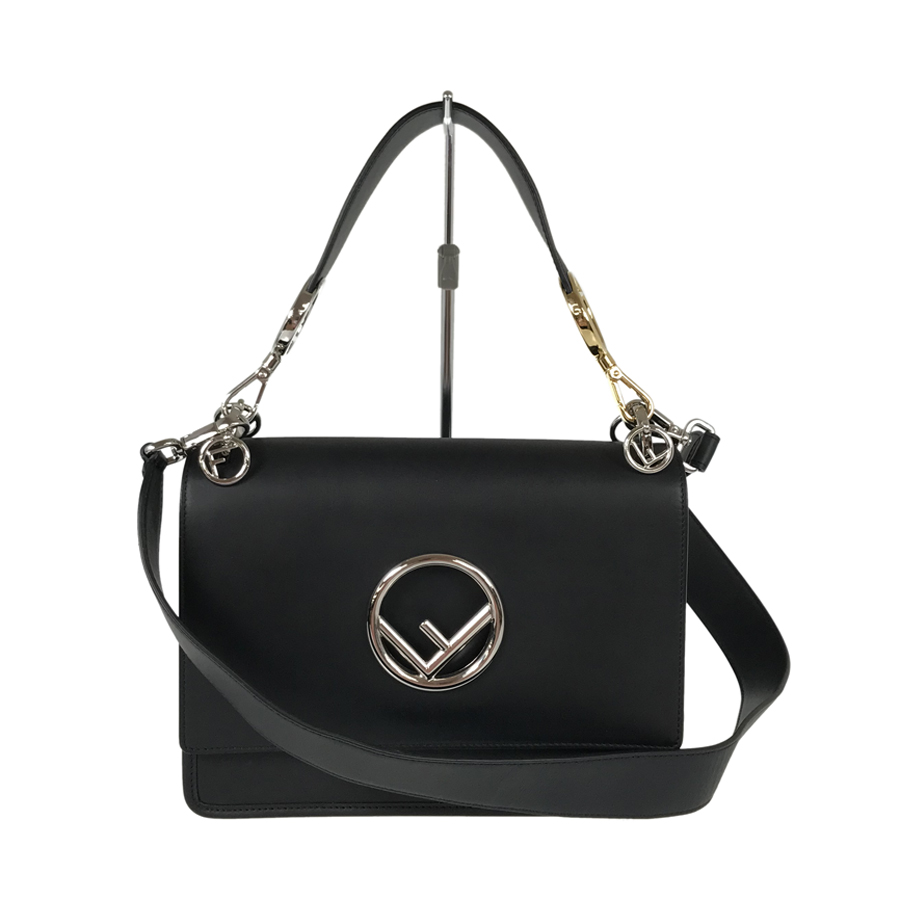 フェンディ ハンドバッグ