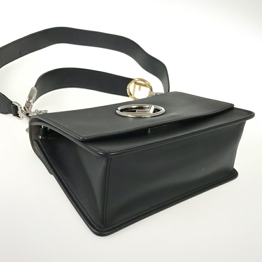 フェンディ ハンドバッグ