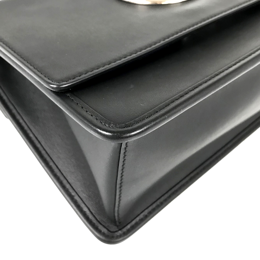 フェンディ ハンドバッグ