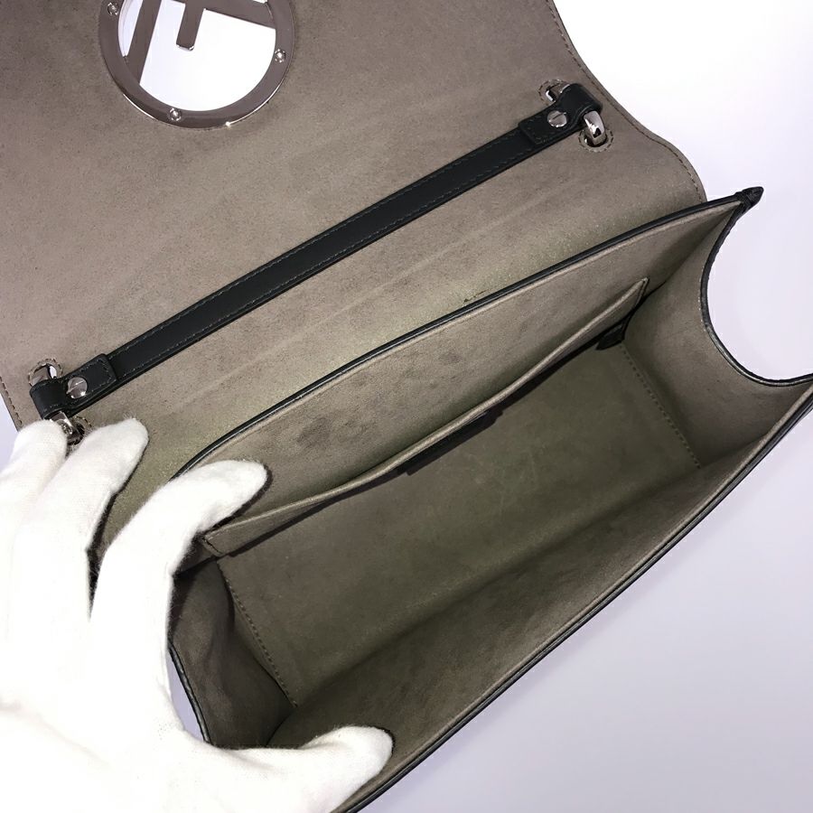フェンディ ハンドバッグ
