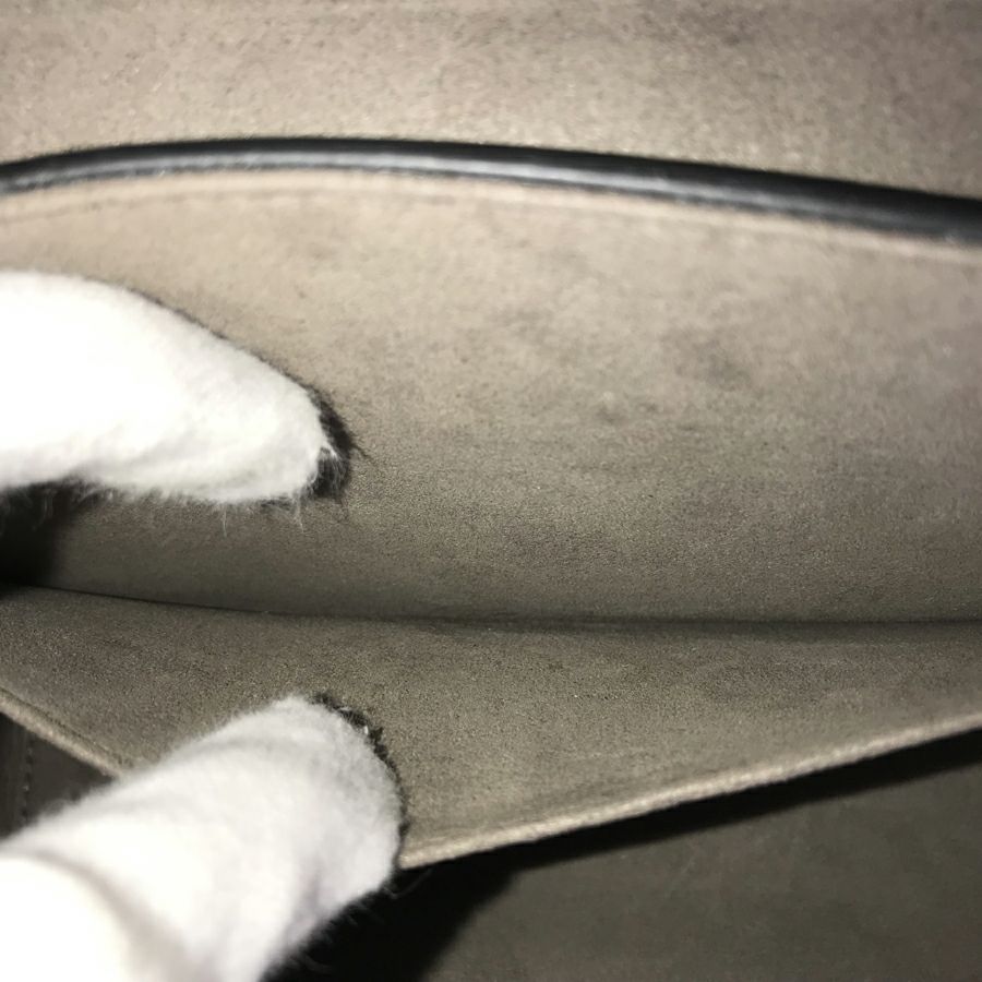 フェンディ ハンドバッグ