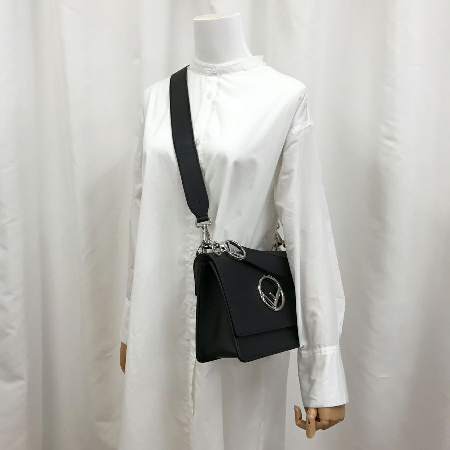 フェンディ ハンドバッグ