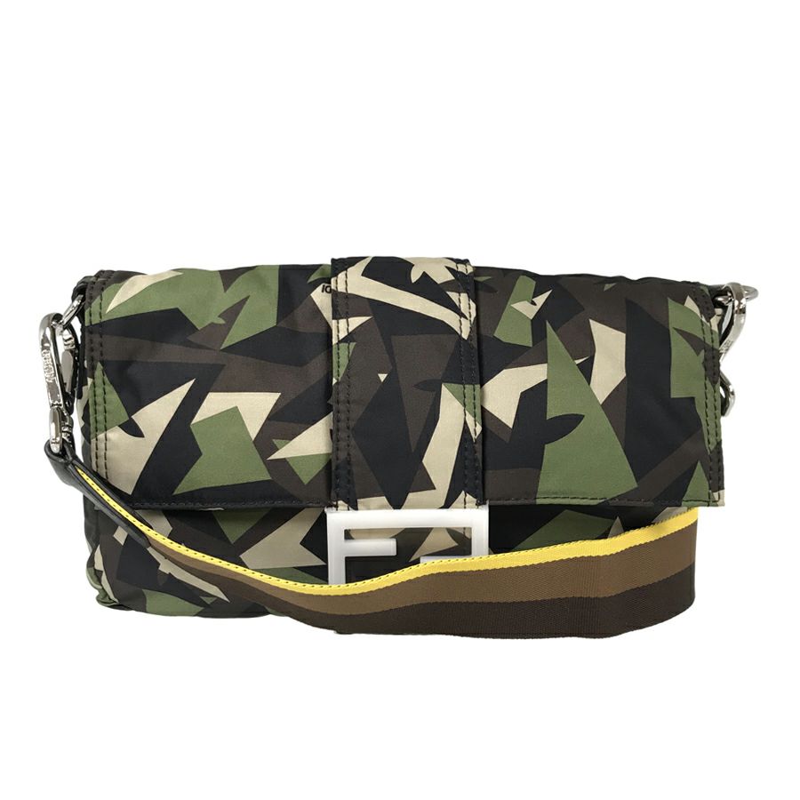 フェンディ ショルダーバッグ