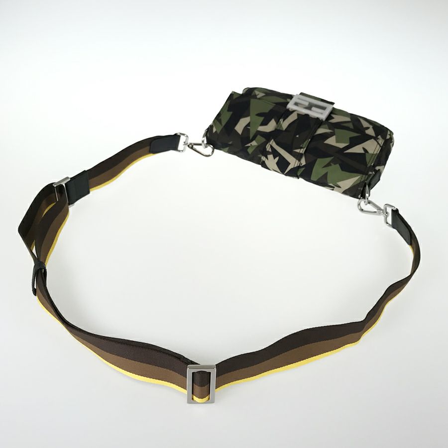 フェンディ ショルダーバッグ