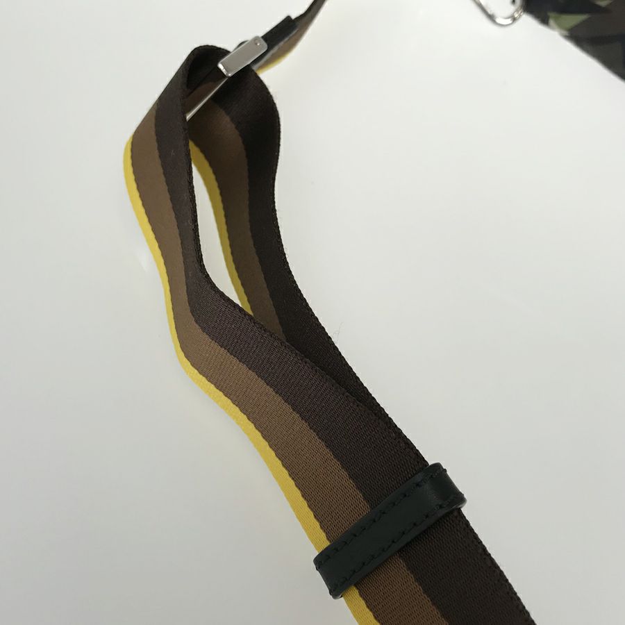 フェンディ ショルダーバッグ