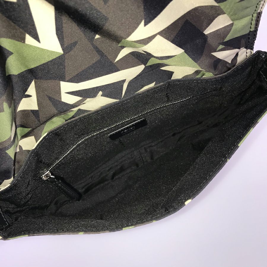 フェンディ ショルダーバッグ