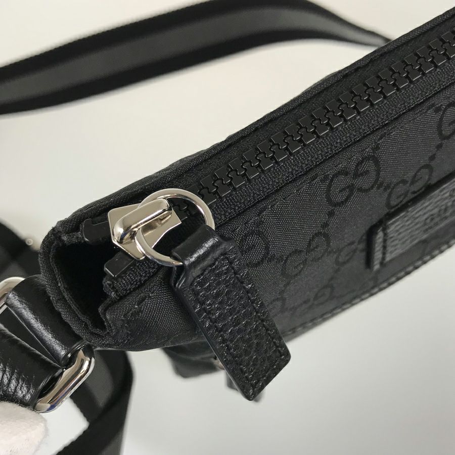 グッチ ショルダーバッグ