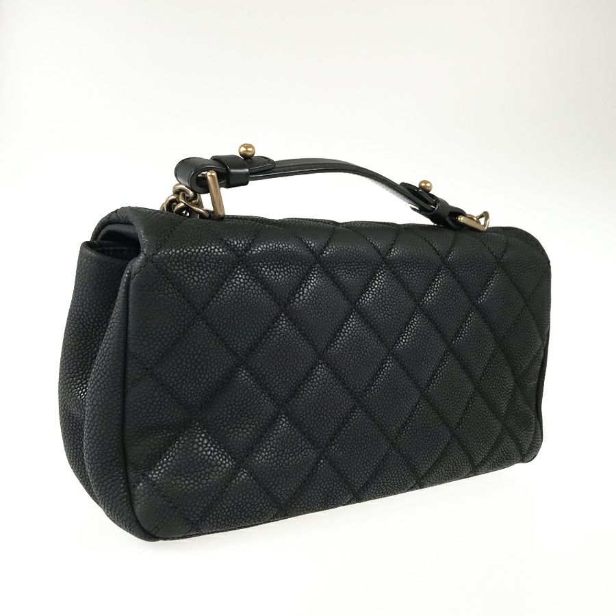 シャネル ショルダーバッグ