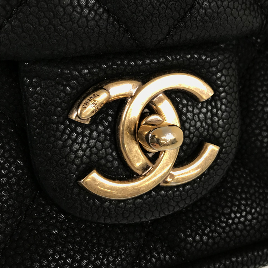 シャネル ショルダーバッグ