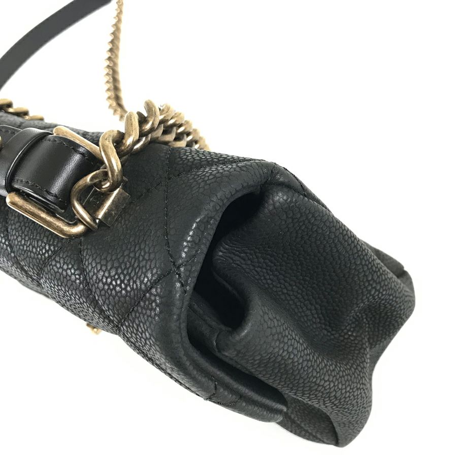 シャネル ショルダーバッグ