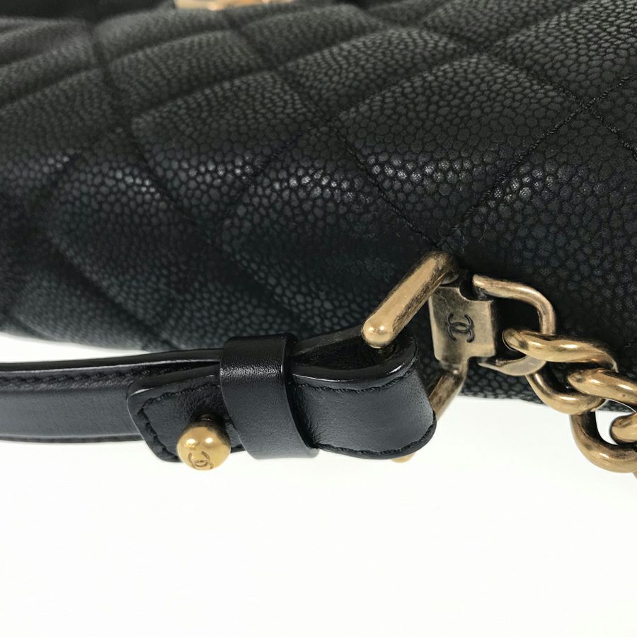 シャネル ショルダーバッグ