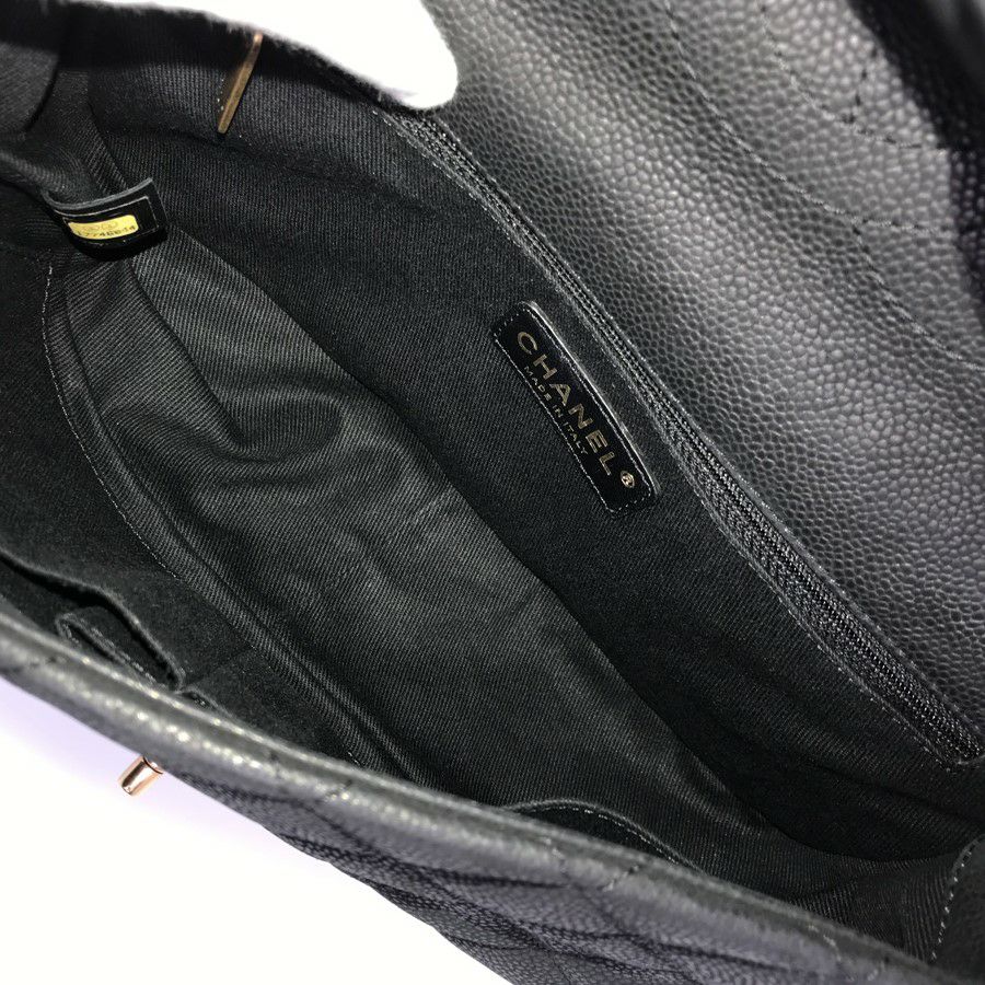 シャネル ショルダーバッグ