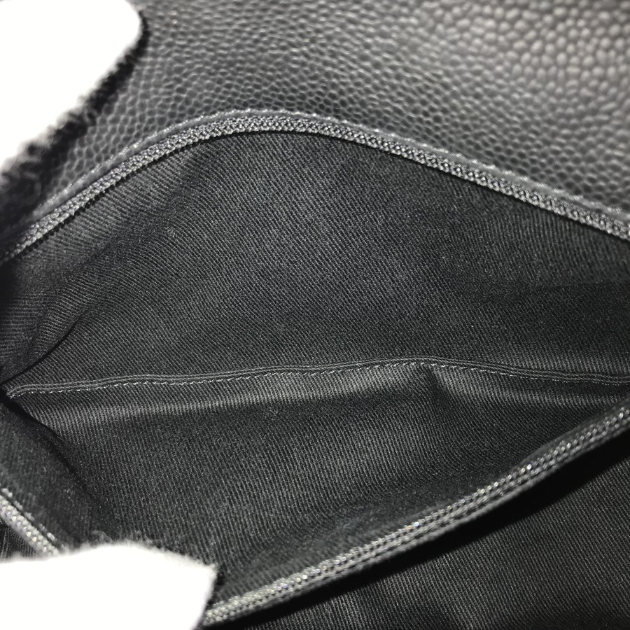 シャネル ショルダーバッグ