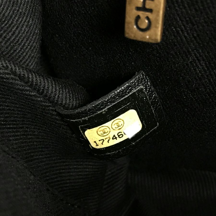 シャネル ショルダーバッグ