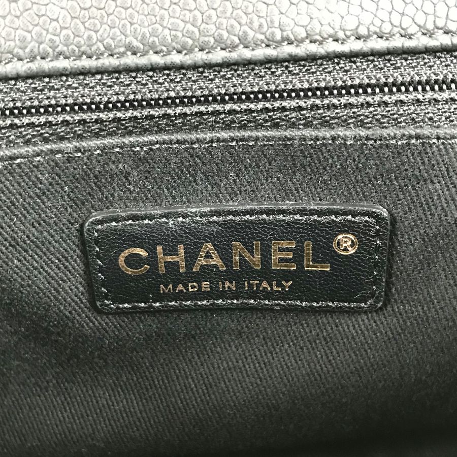 シャネル ショルダーバッグ
