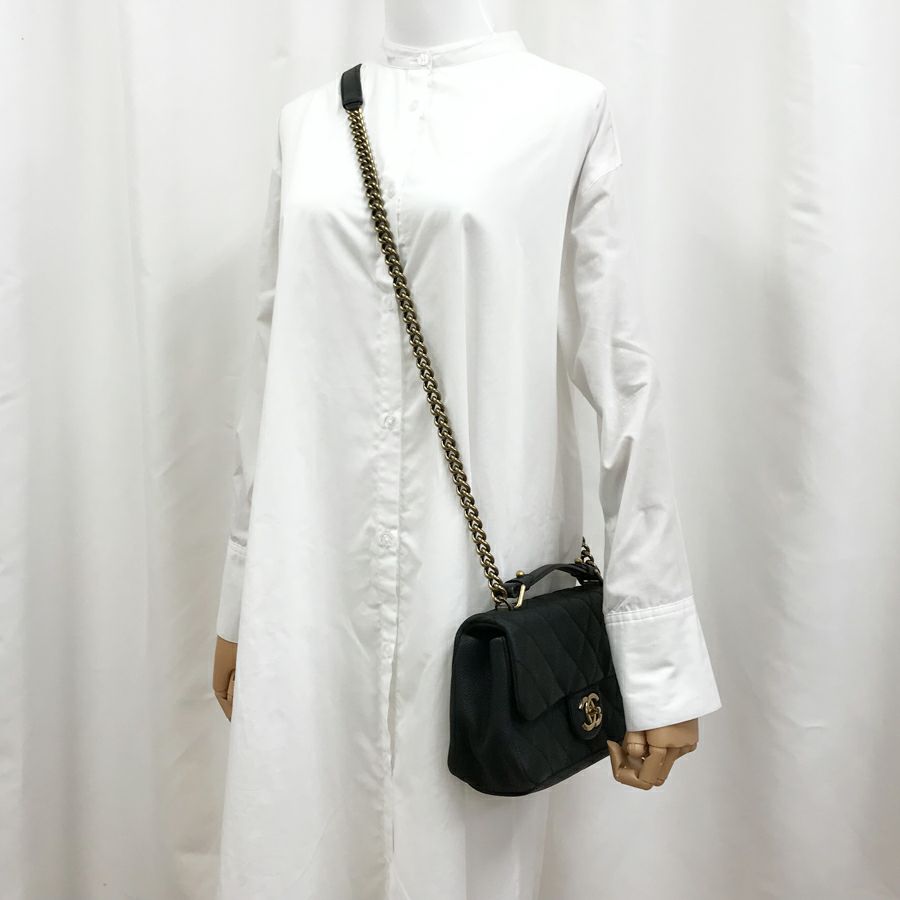 シャネル ショルダーバッグ