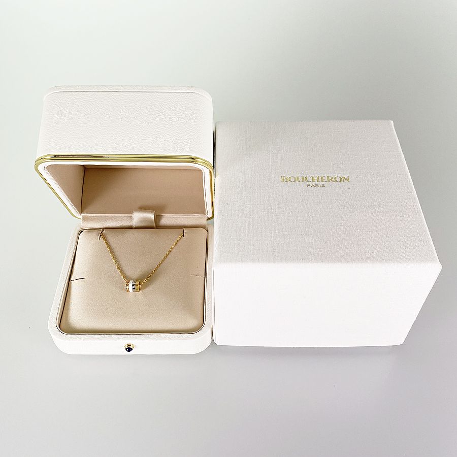 ブシュロン ネックレス