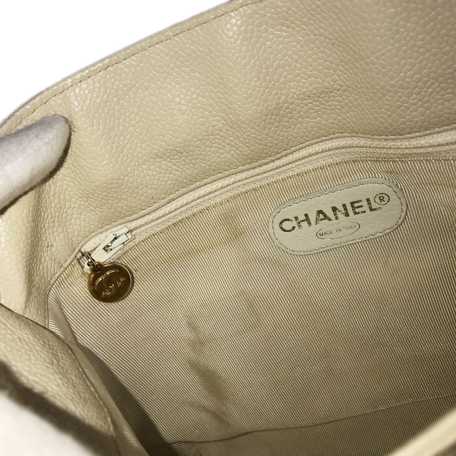 シャネル ショルダーバッグ