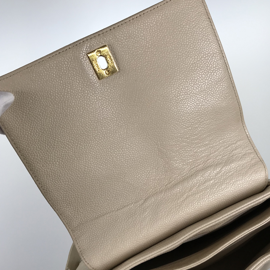 シャネル ショルダーバッグ