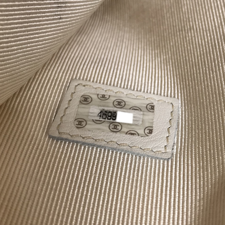 シャネル ショルダーバッグ