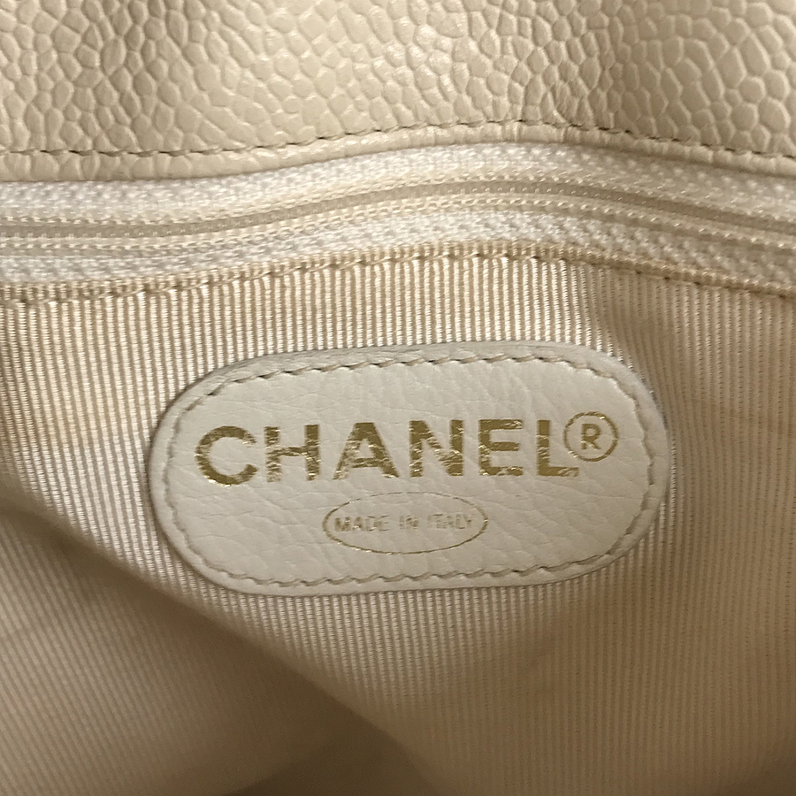 シャネル ショルダーバッグ