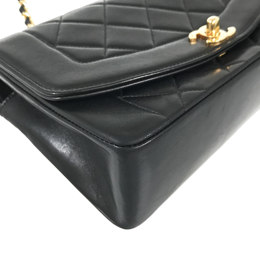 シャネル ショルダーバッグ