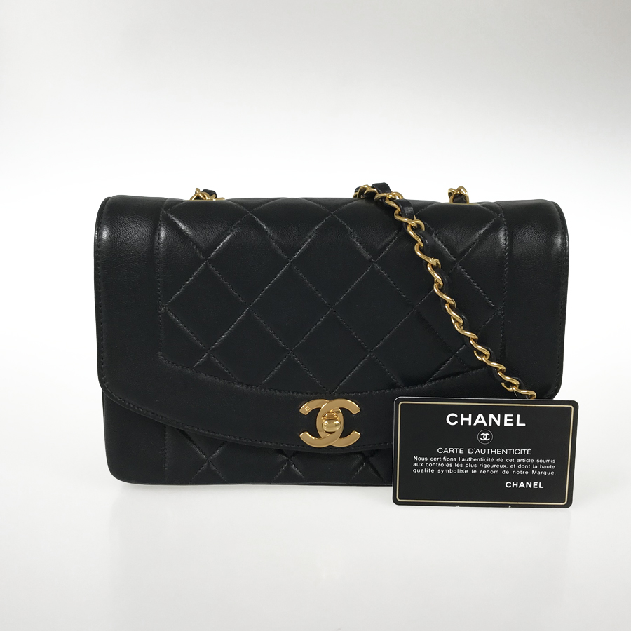 シャネル ショルダーバッグ