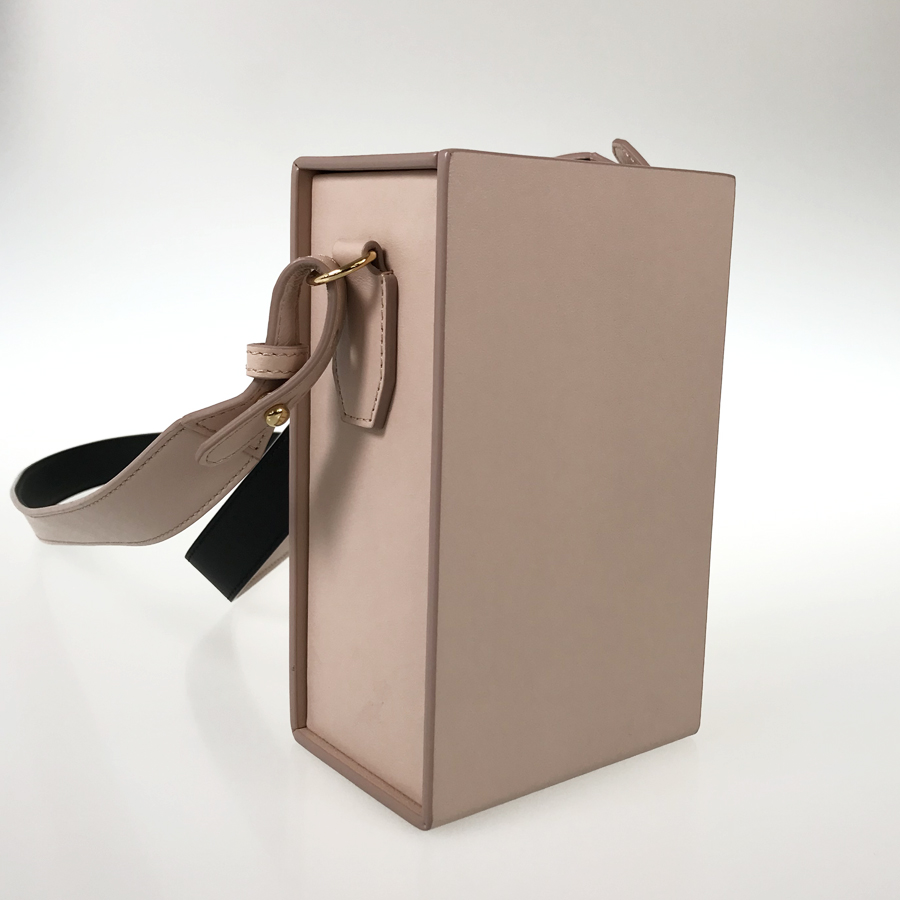 フェンディ ショルダーバッグ