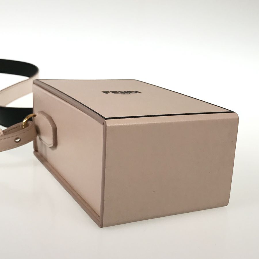 フェンディ ショルダーバッグ