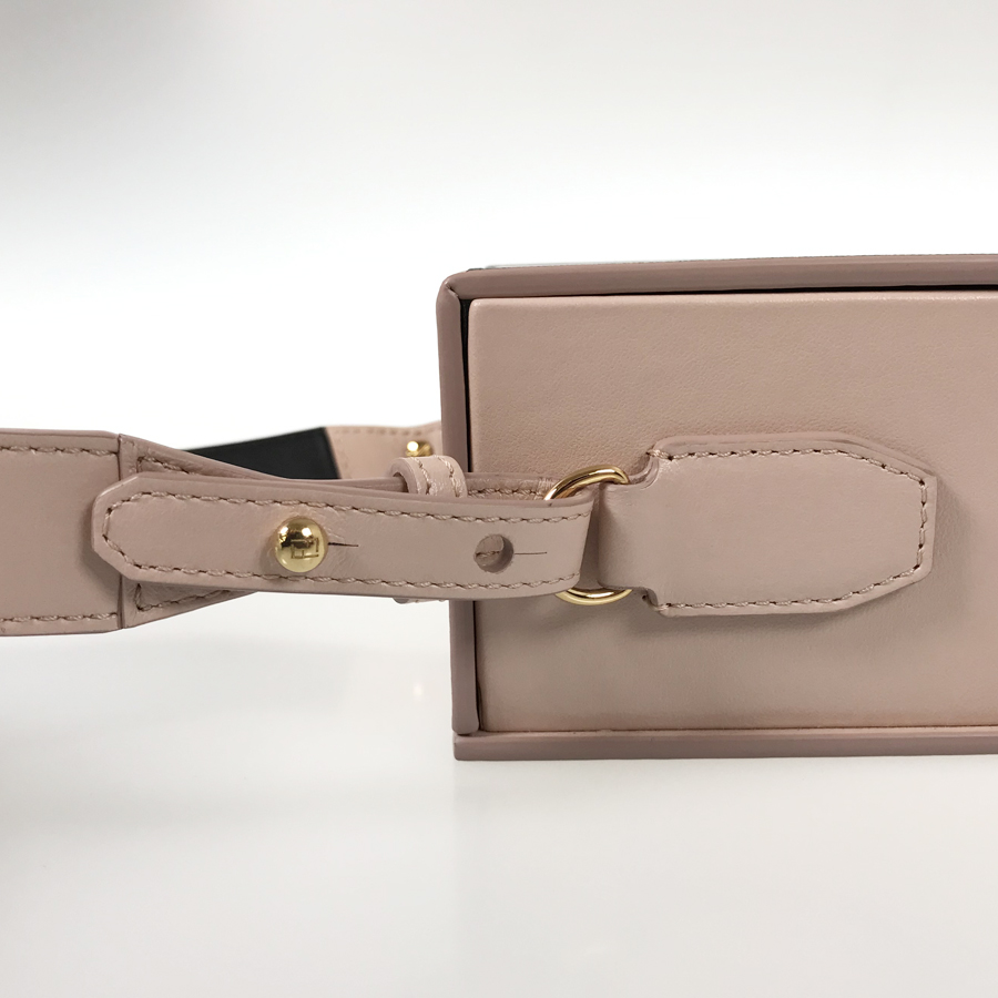 フェンディ ショルダーバッグ