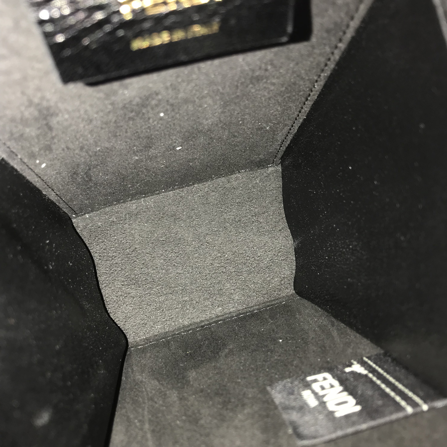 フェンディ ショルダーバッグ