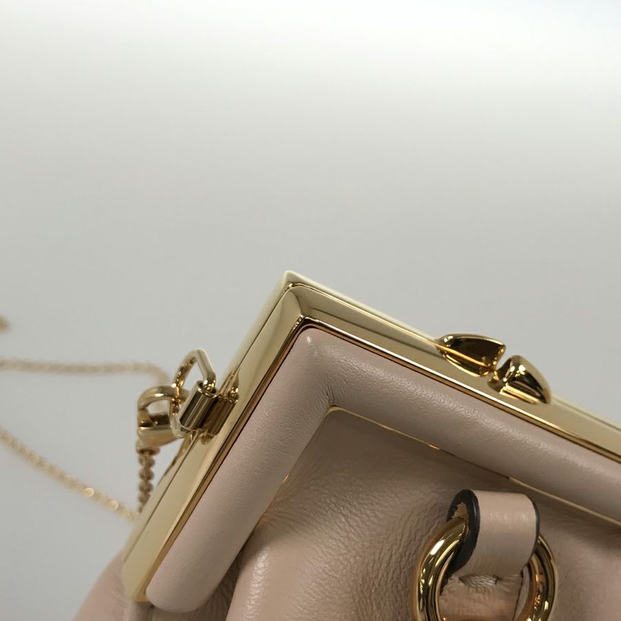 フェンディ ポーチ