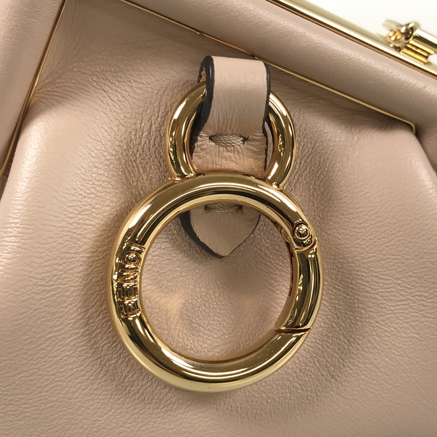 フェンディ ポーチ