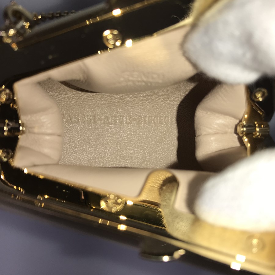 フェンディ ポーチ