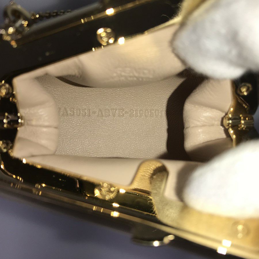 フェンディ ポーチ