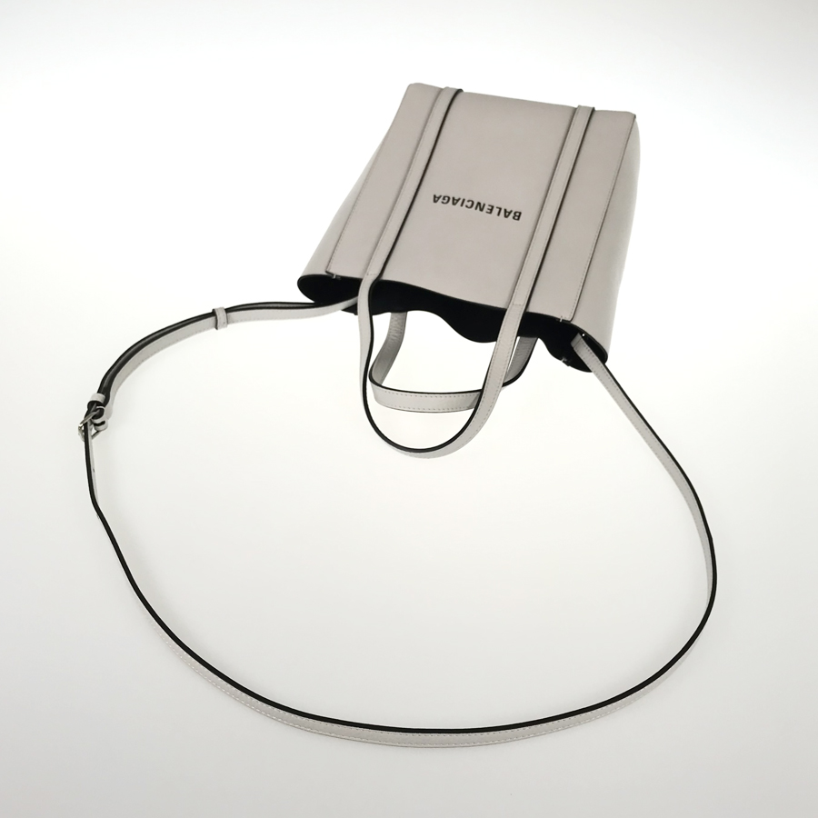 バレンシアガ トートバッグ