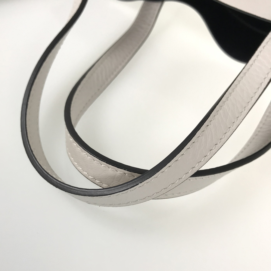 バレンシアガ トートバッグ