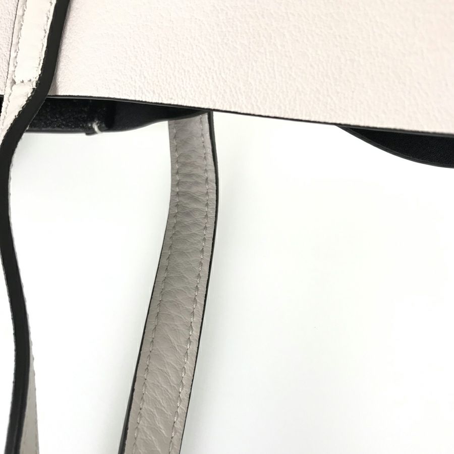 バレンシアガ トートバッグ